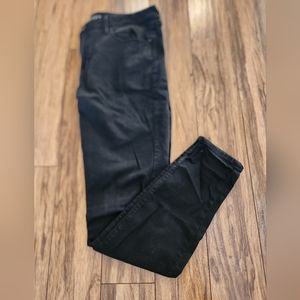 Womans Black Skinny Jean